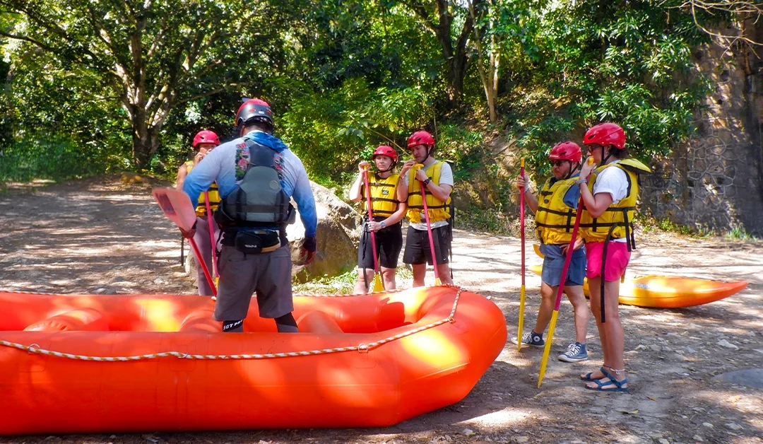 Guía de rafting río Pescados para tu escapada