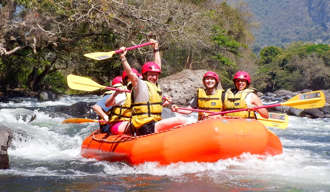 Team building Veracruz — Actividades de integración para empresas en Jalcomulco Cotlamani