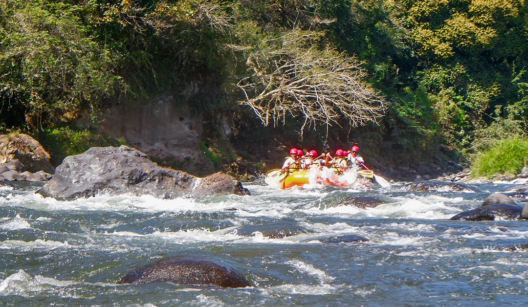 Rápidos del río Pescados en Jalcomulco — Rafting en Cotlamani Veracruz