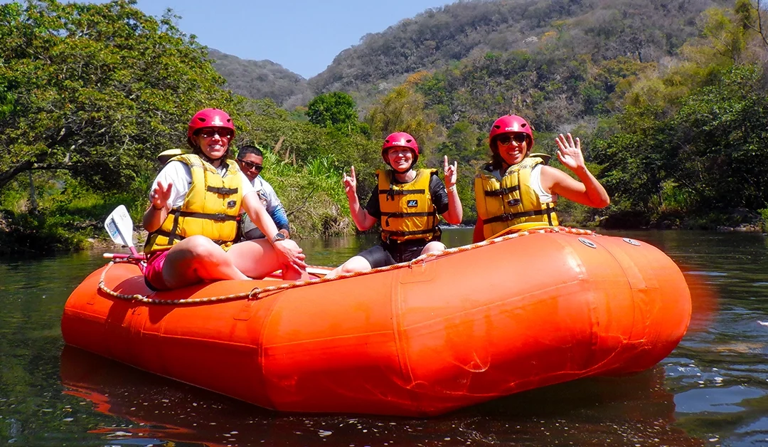 Rafting para principiantes en el río Pescados — Guía y seguridad en Cotlamani Veracruz